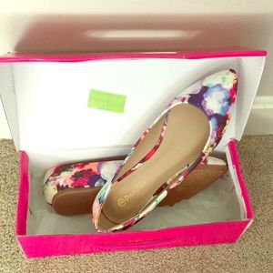 Floral flats size 9